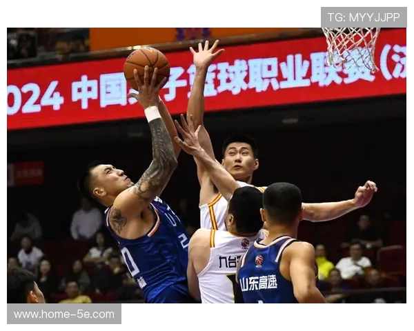 福建浔兴外援马昆杜20分 布里斯科19分内线对抗处于下风