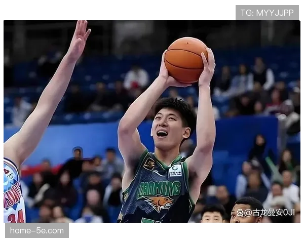 辽宁张陈治锋高效18分:年轻球员融入对球队进攻节奏的影响 辽宁张陈治锋高效18分:年轻球员融入对球队进攻节奏的影响